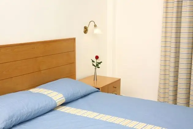Tek Büyük veya İki Ayrı Yataklı Oda, Şehir Manzaralı