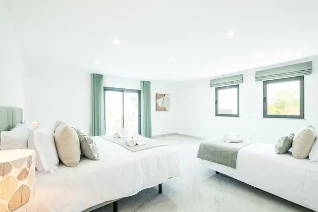 Villa, 4 Yatak Odası, Kişiye Özel Havuzlu, Havuz Manzaralı