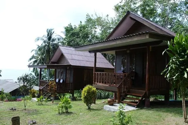 Bungalow Garden View