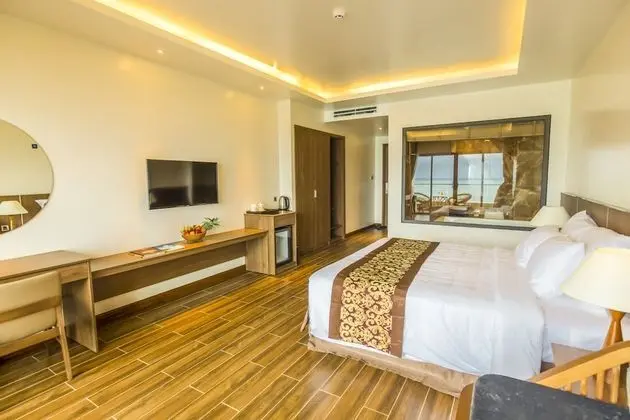 Deluxe Tek Büyük Yataklı Oda, Deniz Manzaralı