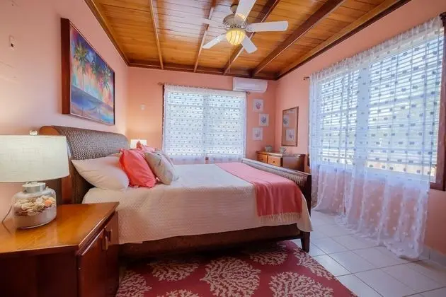 Luxury Daire (Coral Bay Villas - Eagle Ray Suite)