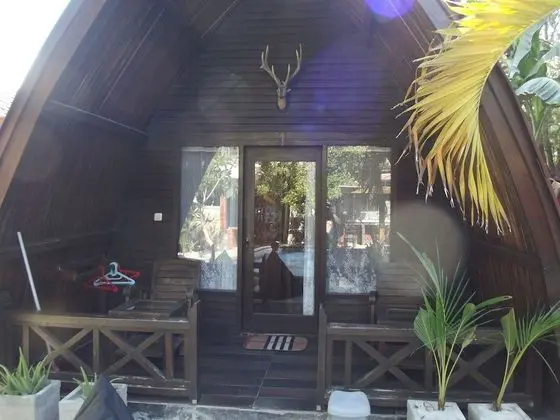 Deluxe Bungalov, 1 Çift Kişilik Yatak, Havuz Manzaralı, Havuz Kenarı