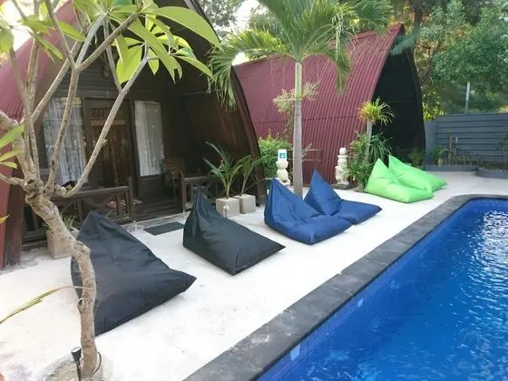 Deluxe Bungalov, 1 Çift Kişilik Yatak, Havuz Manzaralı, Havuz Kenarı