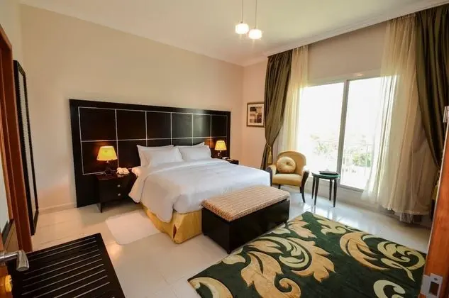 Family Villa, 4 Yatak Odası, Bahçe Manzaralı, Havuz Kenarı