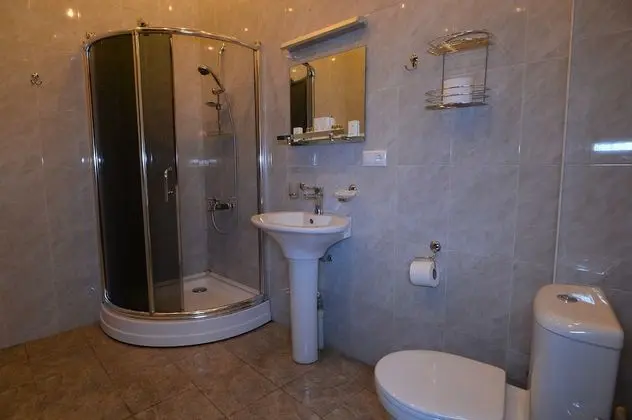Tek Büyük Yataklı Oda, Balkon