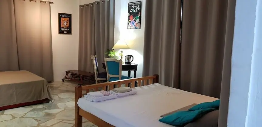 Deluxe Dört Kişilik Oda (Dolphin)