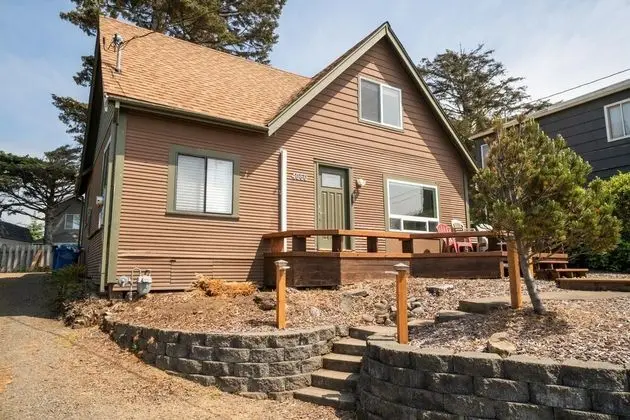 Ev, Birden Çok Yatak (Coral Cottage)