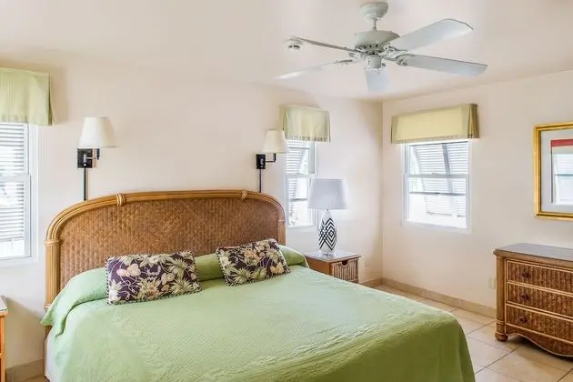 2-Bedroom Beach Level (4106)