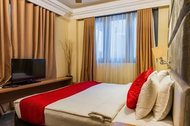 Deluxe Tek Büyük Yataklı Oda, Kısmi Deniz Manzarası