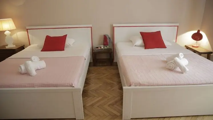 Dört Kişilik Oda