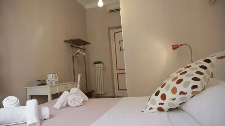 Tek Büyük Yataklı Oda