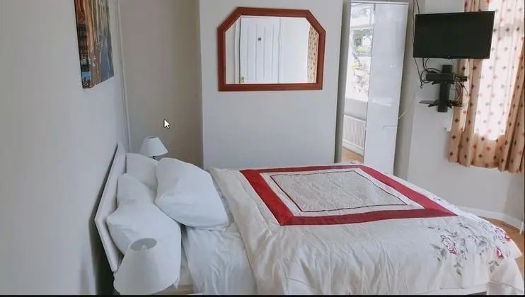 Tek Büyük Yataklı Oda (2)