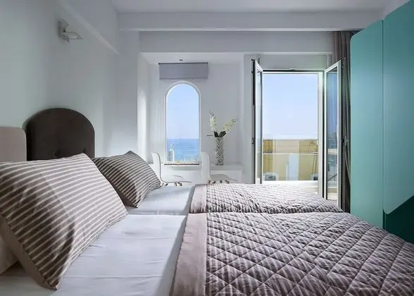 İki Ayrı Yataklı Oda, Şehir Manzaralı