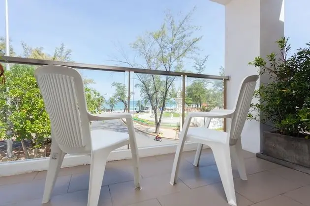 Coral Deluxe Seaview B