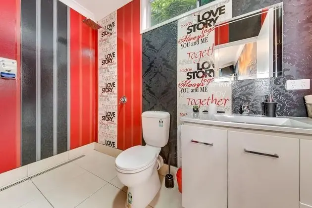 Deluxe Tek Büyük Yataklı Oda, Banyolu/Duşlu
