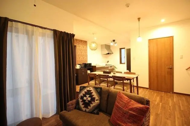 Ev (Private Vacation Home 2)