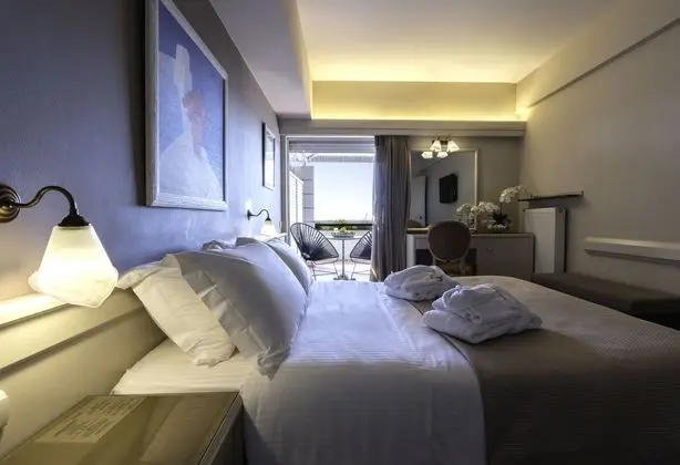 1 Çift Kişilik Veya 2 Tek Kişilik Yatak Sea View