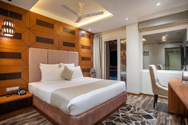 Coral Suite Room