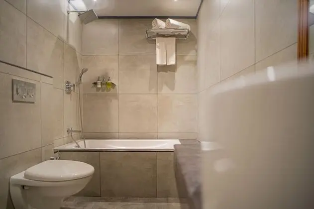Coral Suite Room