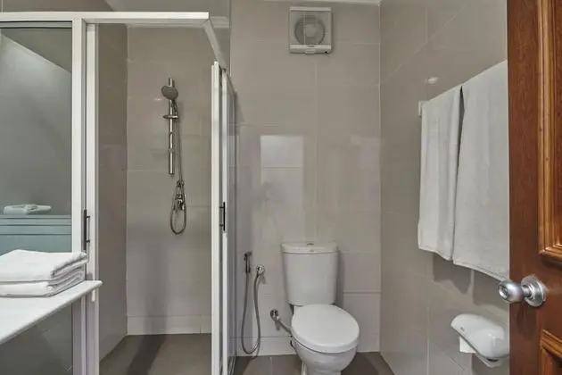 Standard Tek Büyük Yataklı Oda