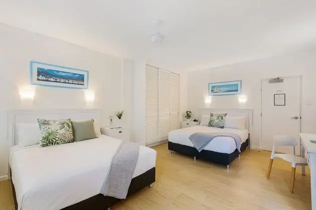 Garden Twin Queen Room