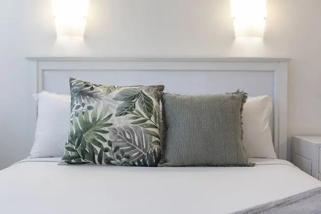 Garden Twin Queen Room