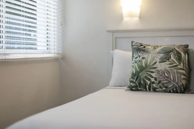 Garden Twin Queen Room