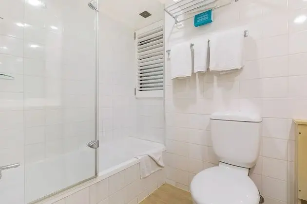 Garden Twin Queen Room