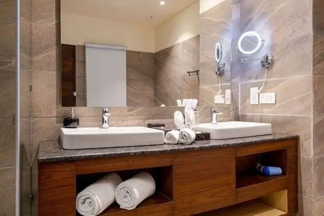 Luxury Oda, Balkon