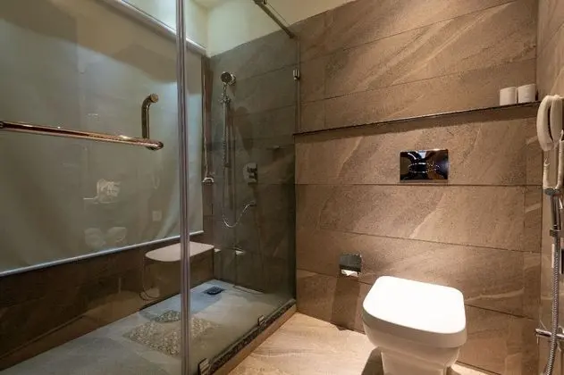 Luxury Oda, Balkon