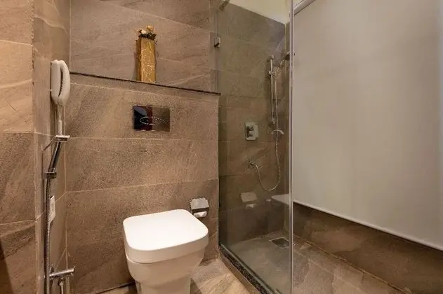 Luxury Oda, Balkon