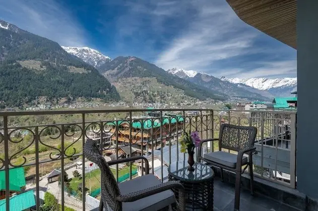 Luxury Oda, Balkon