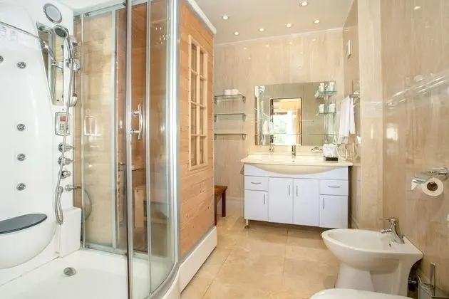 Çatı Katı Süiti (Penthouse)