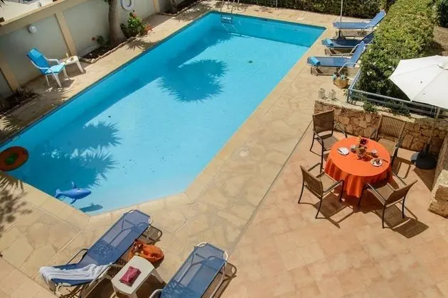 Villa, 4 Yatak Odası, Kişiye Özel Havuzlu
