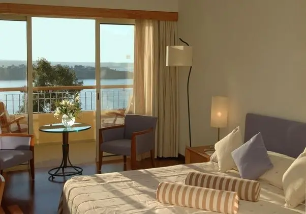 1 Çift Kişilik Veya 2 Tek Kişilik Yatak Sea View