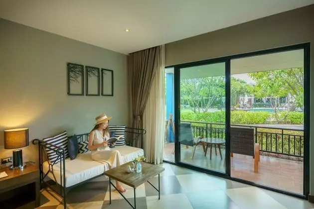Premier Seaview King Villa