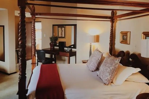 Luxury Tek Büyük Yataklı Oda, Banyolu/Duşlu