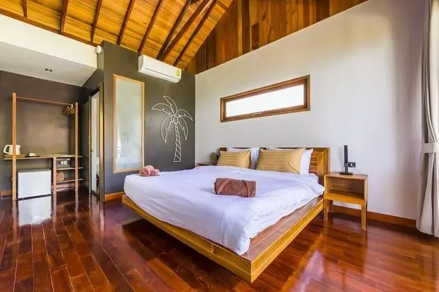 Seaview Chalet