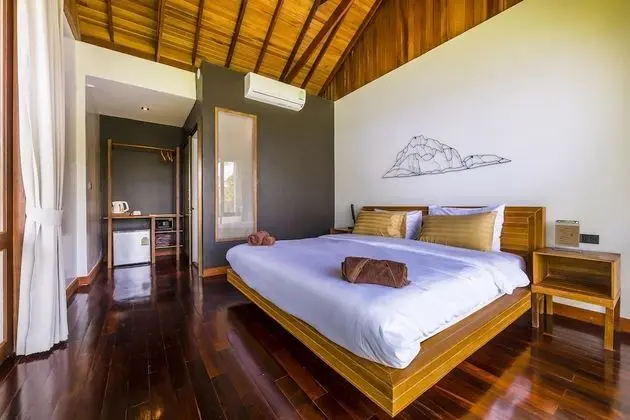 Seaview Chalet