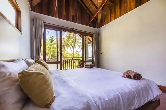 Seaview Chalet