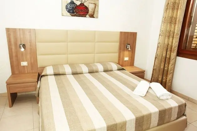 Standard Tek Büyük Yataklı Oda