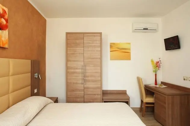 Superior Oda, Balkon