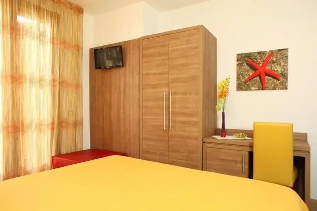 Superior Oda, Balkon