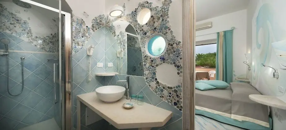 Deluxe Tek Büyük Yataklı Oda, Balkon, Deniz Manzaralı