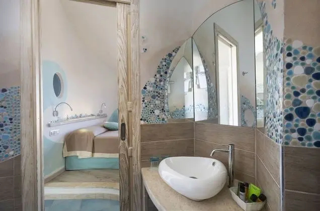 Deluxe Tek Büyük Yataklı Oda, Balkon, Deniz Manzaralı