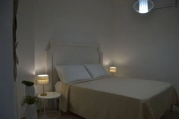 Deluxe Tek Büyük Yataklı Oda, Havuz Manzaralı