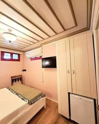 -1 Kat Yarı Bodrum Ekonomi Odası