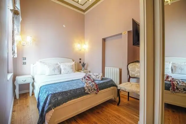 Comfort Cicek Oda