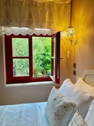 Comfort Cicek Oda