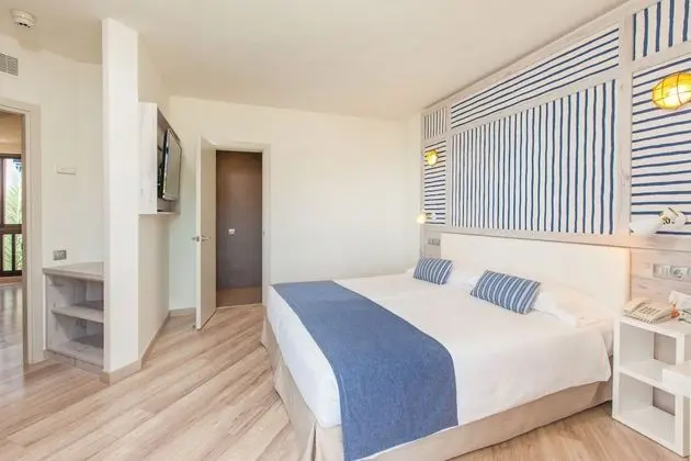 Senior Suite